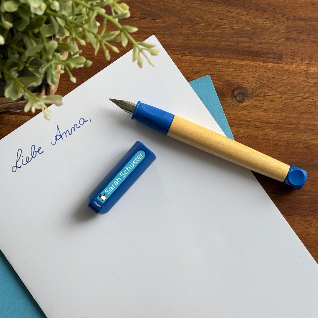 Personalisierter Lamy Schreiblern-Füller Blau & 70 Namensaufkleber